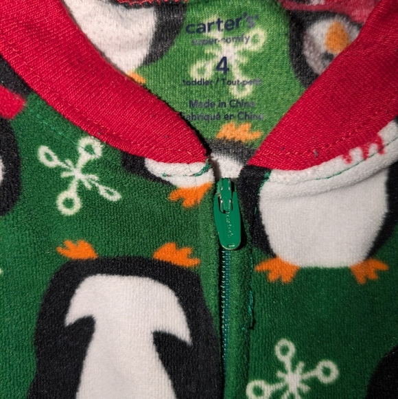 💥5/20$ Carter's Green and Red Penguin Pajama Set - Picture 3 of 3